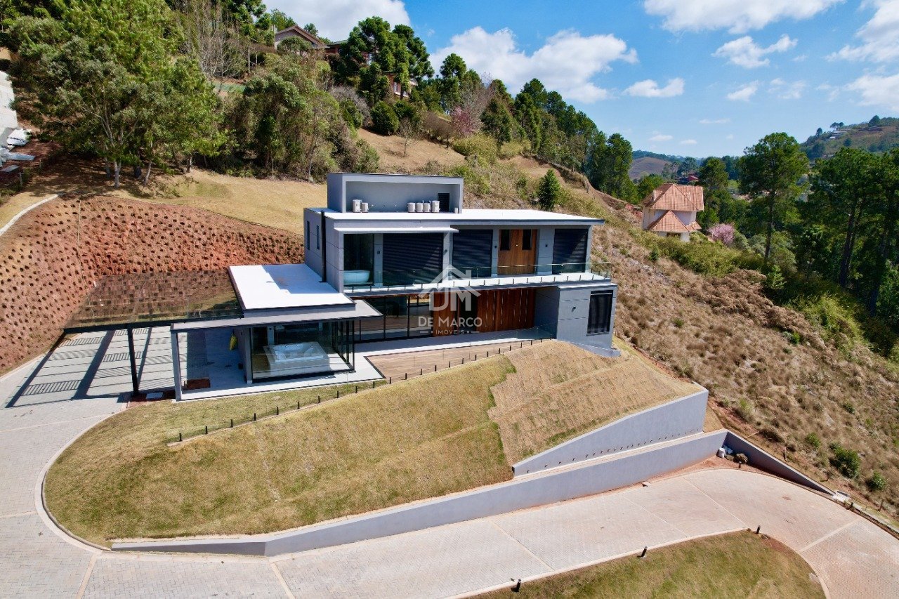 dji_fly_20250815_114042_128_1755283163596_photo