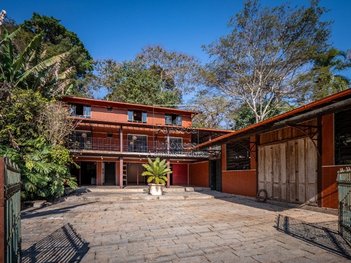 commercial_property em Estrada União e Indústria, Pedro do Rio - Petrópolis - RJ