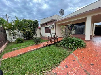 house em Avenida Interventor Manoel Ribas, Centro - Rolândia - PR