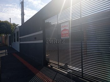 house em Rua Shikaji Yoshinaga, Residencial Abussafe - Londrina - PR