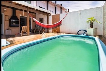 house em Avenida Edgar Pires de Castro, Hípica - Porto Alegre - RS
