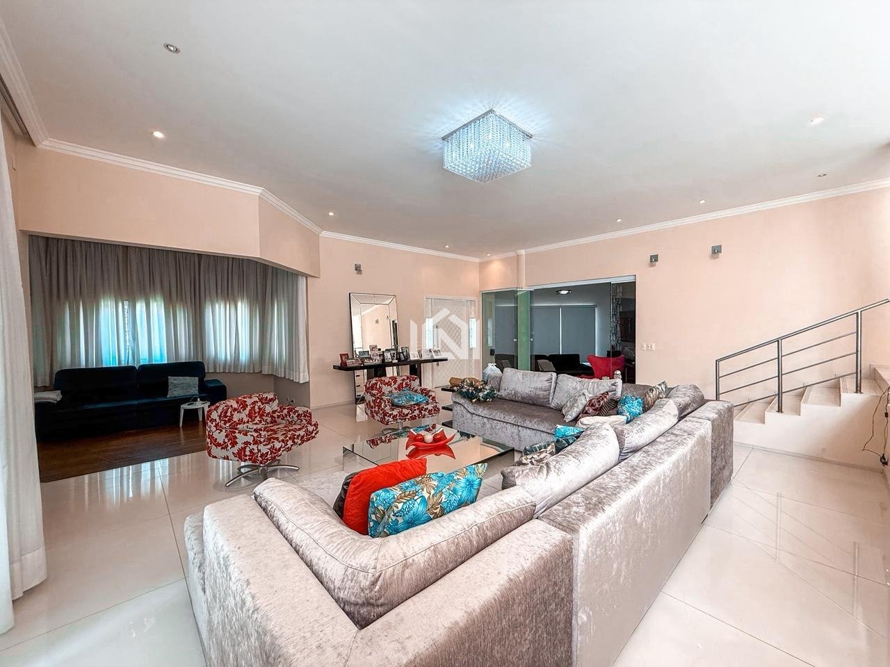 casa a venda no condominio parque das artes - sala de estar