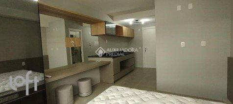 apartment em Rua Castro Alves, Rio Branco - Porto Alegre - RS