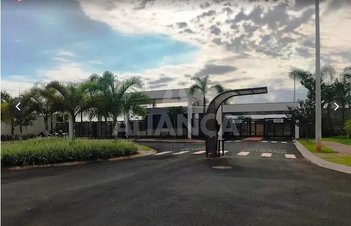 land_lot em Rua Avenida Arrabio, Jardim Sul - Uberlândia - MG