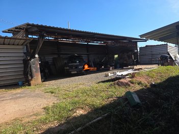 industrial em Rua Lourdes Ferreira Matos, São Luiz - Congonhas - MG