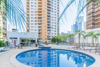 apartment em Avenida Iguaçu, Água Verde - Curitiba - PR