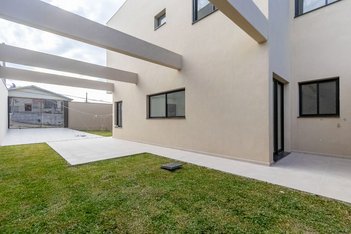 house em Rua Coronel José Carvalho de Oliveira, Uberaba - Curitiba - PR
