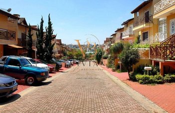 house em Avenida Benjamin Harris Hunnicutt, Portal dos Gramados - Guarulhos - SP