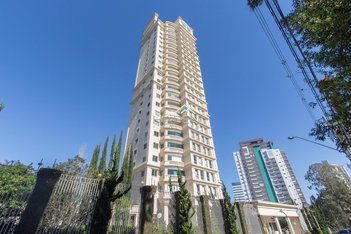 apartment em Rua Luiza Mazetto Baggio, Mossunguê - Curitiba - PR