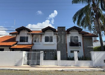 house em Rua 2438, Centro - Balneário Camboriú - SC