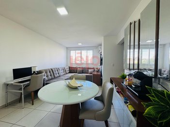apartment em Rua Pioneira Maria Aparecida Araújo de Siqueira, Loteamento Sumaré - Maringá - PR