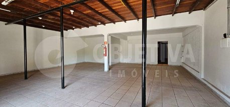 business em Avenida Cesário Alvim, Brasil - Uberlândia - MG