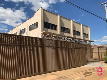 industrial em R 4, Setor Solar Santa Rita - Goiânia - GO