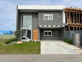 house em Rua Rio Camisas, Centro - Xangri-Lá - RS