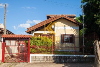 house em Rua Alcebíades Azeredo dos Santos, Fiuza - Viamão - RS