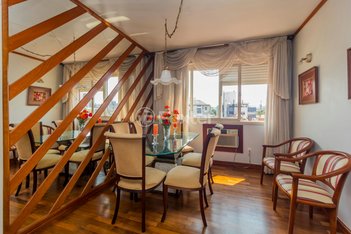 apartment em Rua São Vicente, Rio Branco - Porto Alegre - RS