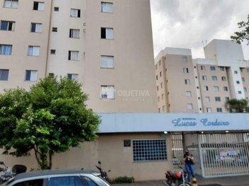 apartment em Rua Antônio Mano de Carvalho, Nossa Senhora das Graças - Uberlândia - MG