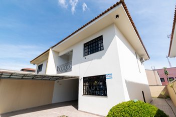 house em Rua Rodolpho Castagnoli, Bom Jesus - Campo Largo - PR