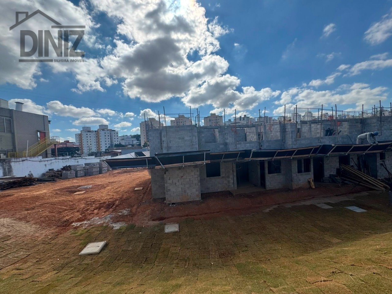 Apartamento com 2 quartos — Dom Joaquim, Belo Horizonte