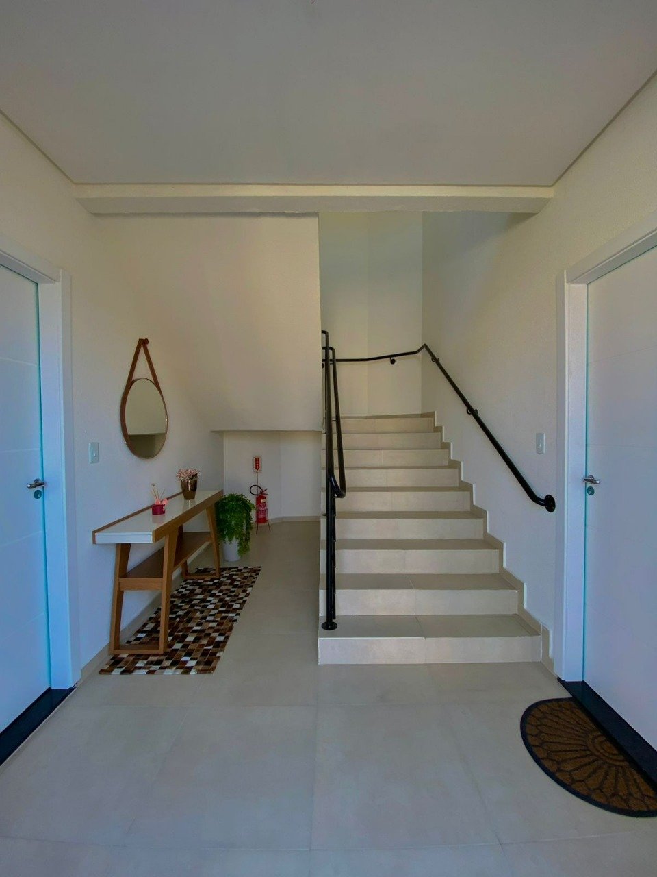 02 Apartamento / Venda / Itajuba / Barra Velha / Santa Catarina / Hall de Entrada (01)