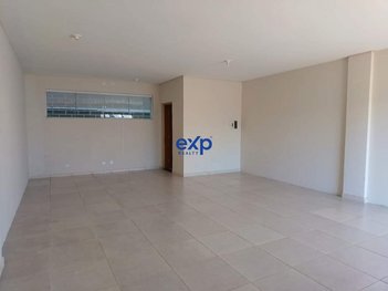 business em Rua Leucena, Eucaliptos - Fazenda Rio Grande - PR