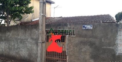 house em Rua das Siriemas, Vitória Régia - Londrina - PR