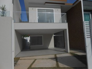 house em Rua Roberto Paragó, Itaipu - Niterói - RJ