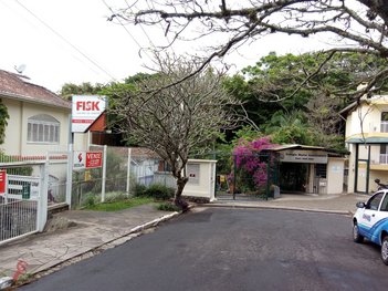 house em Rua Governador Roberto Silveira, Centro - Canoas - RS