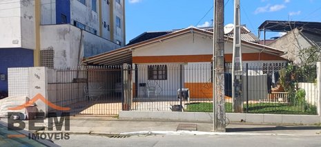 house em Rua Doutor Leoberto Leal, Fazenda - Itajaí - SC