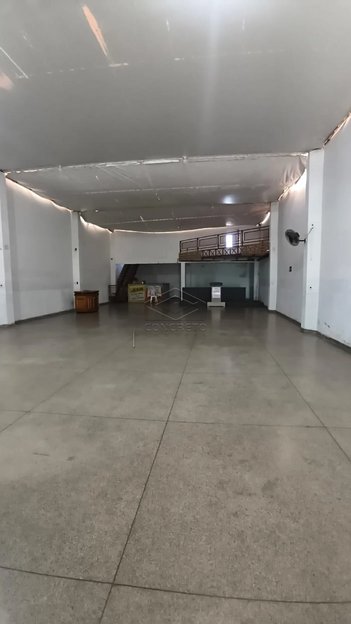 industrial em Rua Júlio Vaz de Carvalho, Jardim Continental - Botucatu - SP