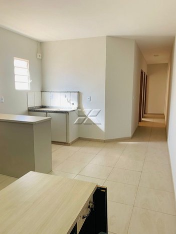 business em 05, Zona Central - Rio Claro - SP