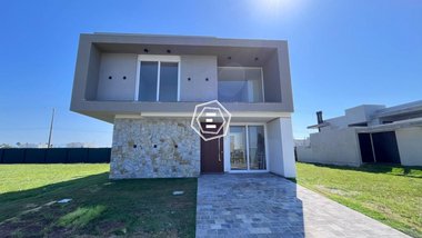 house em Avenida Antônio Manoel Santa Helena, Maristela - Xangri-Lá - RS