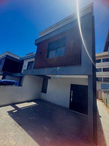 house em Servidão Maria Tomasia Cabral, Ingleses do Rio Vermelho - Florianópolis - SC