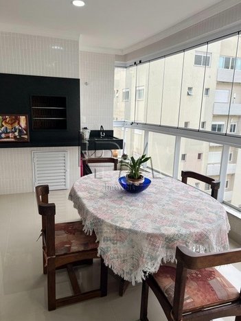 apartment em Rua 313 B, Meia Praia - Itapema - SC