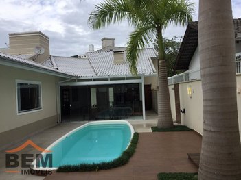 house em Rua Demétrio P. S. Medeiros, Ressacada - Itajaí - SC