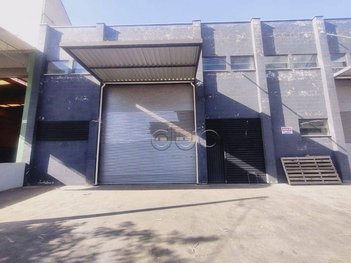 industrial em Rua Lucas Sampronha, Guamium - Piracicaba - SP