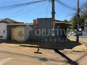 house em Rua Serra do Roncador, São Jorge - Uberlândia - MG