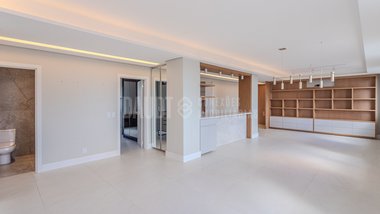 apartment em Rua Quatro de Outubro, Moinhos de Vento - Porto Alegre - RS