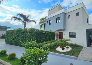 house em Rua da Caliandra Rosa, Cachoeira do Bom Jesus - Florianópolis - SC