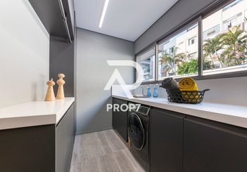apartment em Rua Doutor Eduardo de Souza Aranha, Vila Nova Conceição - São Paulo - SP