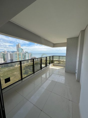 apartment em Rua 313 B, Meia Praia - Itapema - SC