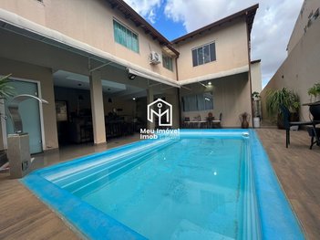 house em QNG 5, Taguatinga Centro (Taguatinga) - Brasília - DF