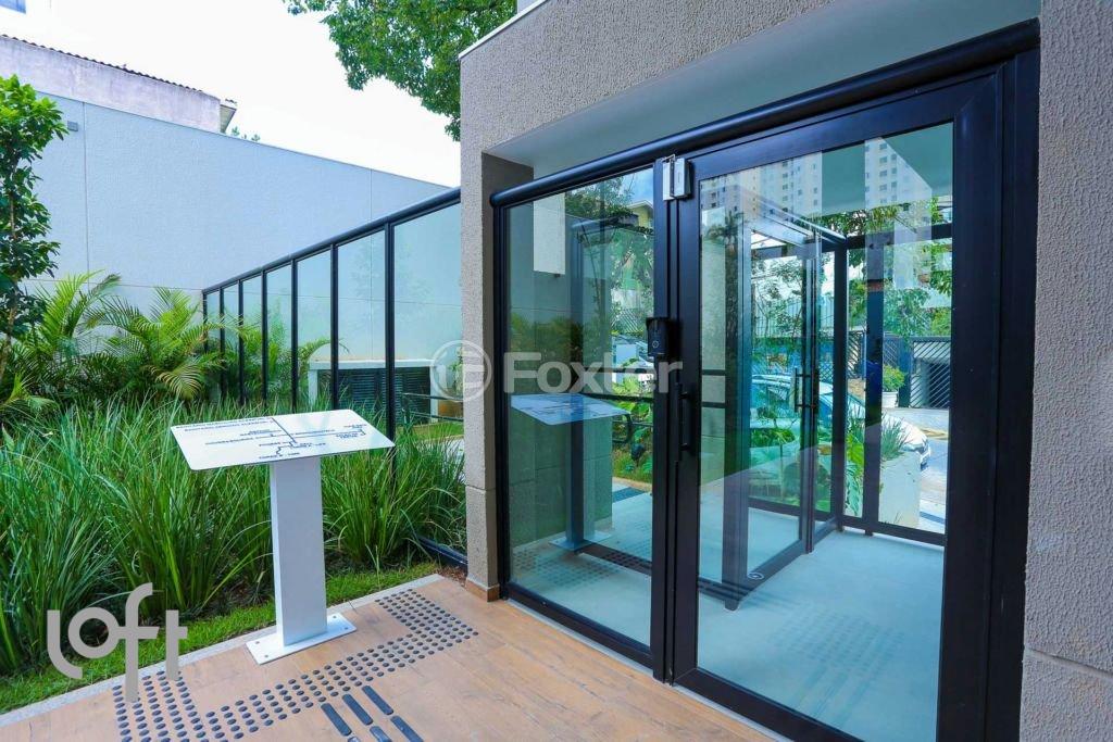 entrada-do-predio-com-jardim.jpeg