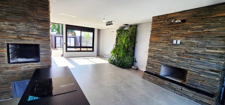 house em Rua Vila Real, Laranjal - Pelotas - RS