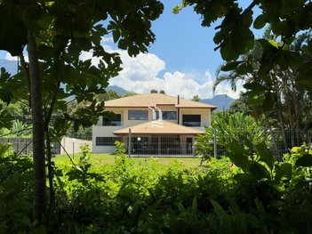 house em Rua Coronel Ernesto de Oliveira, Centro - Ubatuba - SP