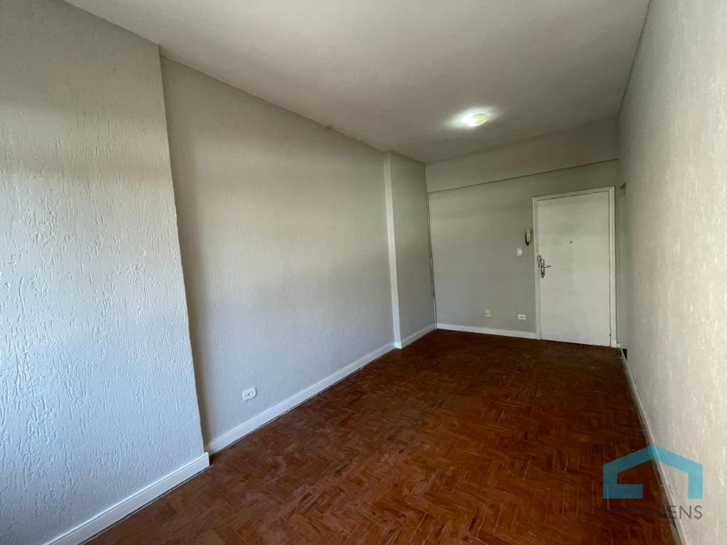 Quarto/sala de outro ângulo (2).