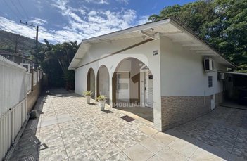house em Rua Quilombo, Itacorubi - Florianópolis - SC