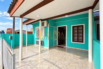 house em Rua Arroio Teixeira, Jardim Betânia - Cachoeirinha - RS