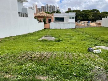 land_lot em Avenida Professora Izoraida Marques Peres, Parque Campolim - Sorocaba - SP