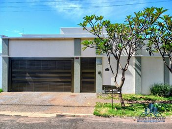 house em Avenida Perdigão, Parque das Laranjeiras Prolongamento - Rio Verde - GO